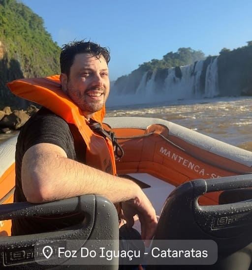 Danilo Gentili compartilhou a experiência com os seguidores. Foto: Gentileza/Macuco Safari