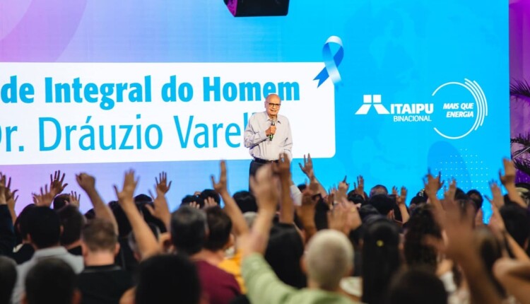 Palestra foi aberta ao público de Foz do Iguaçu e região, com convites solicitados na internet. Foto: Alex Garcia/Itaipu Binacional