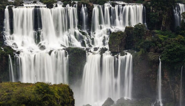 Previsão é de movimento maior na comparação com uma quarta-feira comum. Foto: Mario Barila/Urbia Cataratas