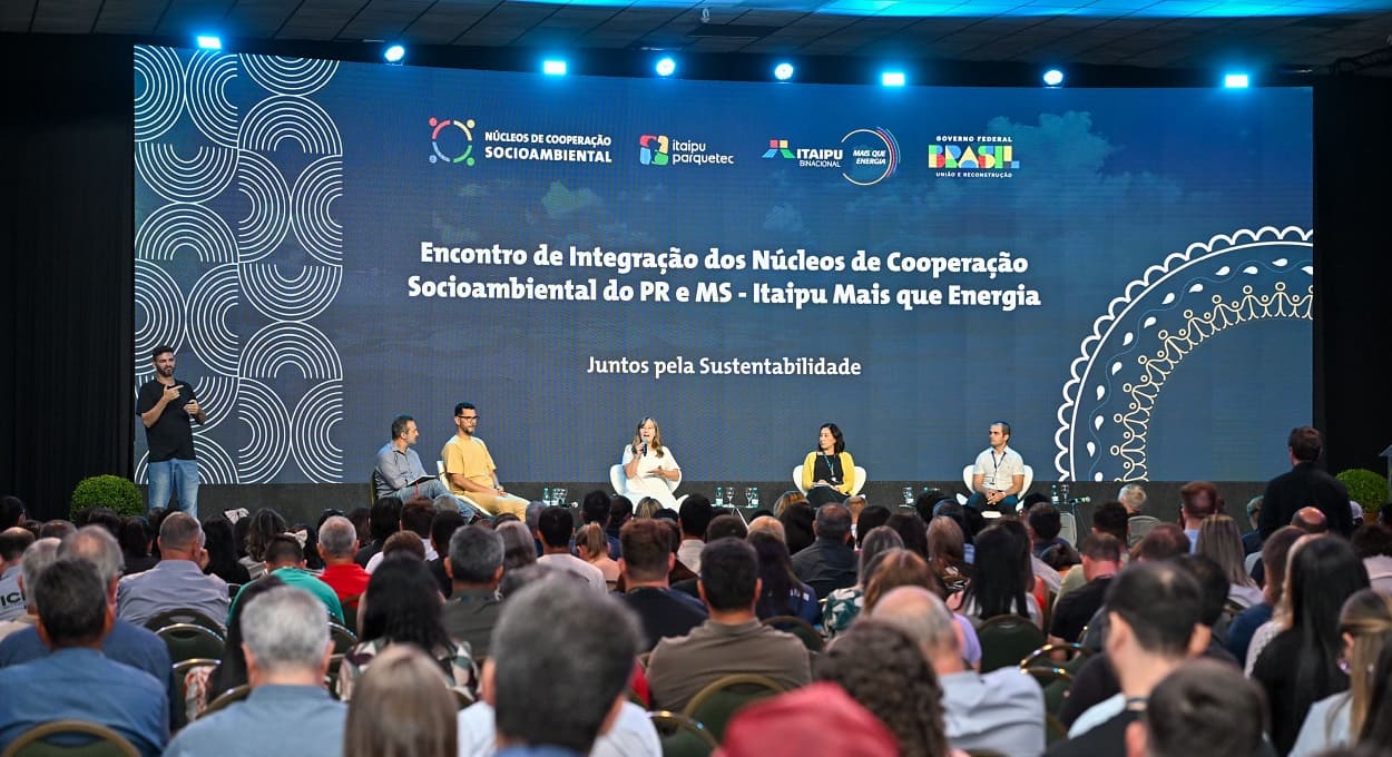 Auditório ficou lotado para o evento. Foto: William Brisida/Itaipu Binacional