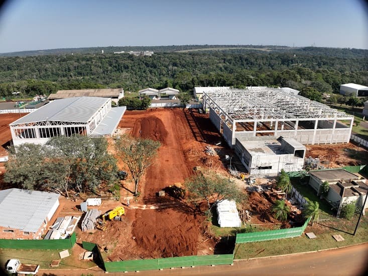 Vista aérea das obras de ampliação do almoxarifado na margem brasileira. Foto: Divulgação/Itaipu Binacional