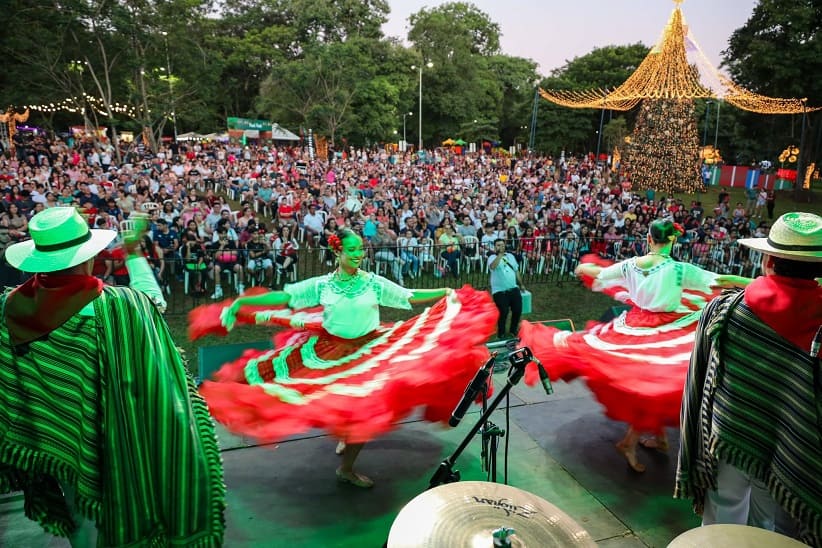 Participação do Balé Folclórico Nacional na programação da Vila de Natal.