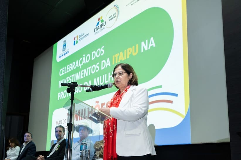 Ministra Cida Gonçalves prestigiou o evento organizado por Itaipu.