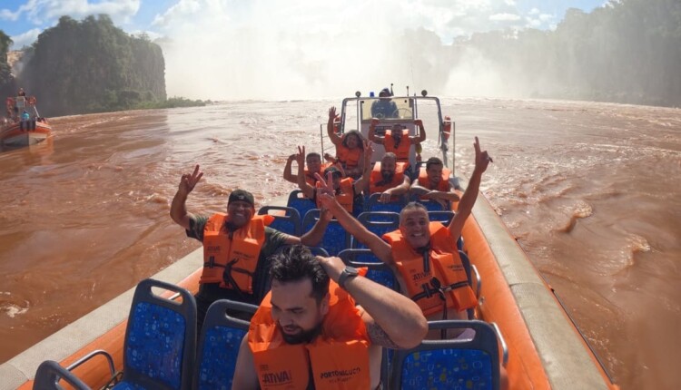 Cataratas do Iguaçu estava com vazão acima da média no dia do passeio.