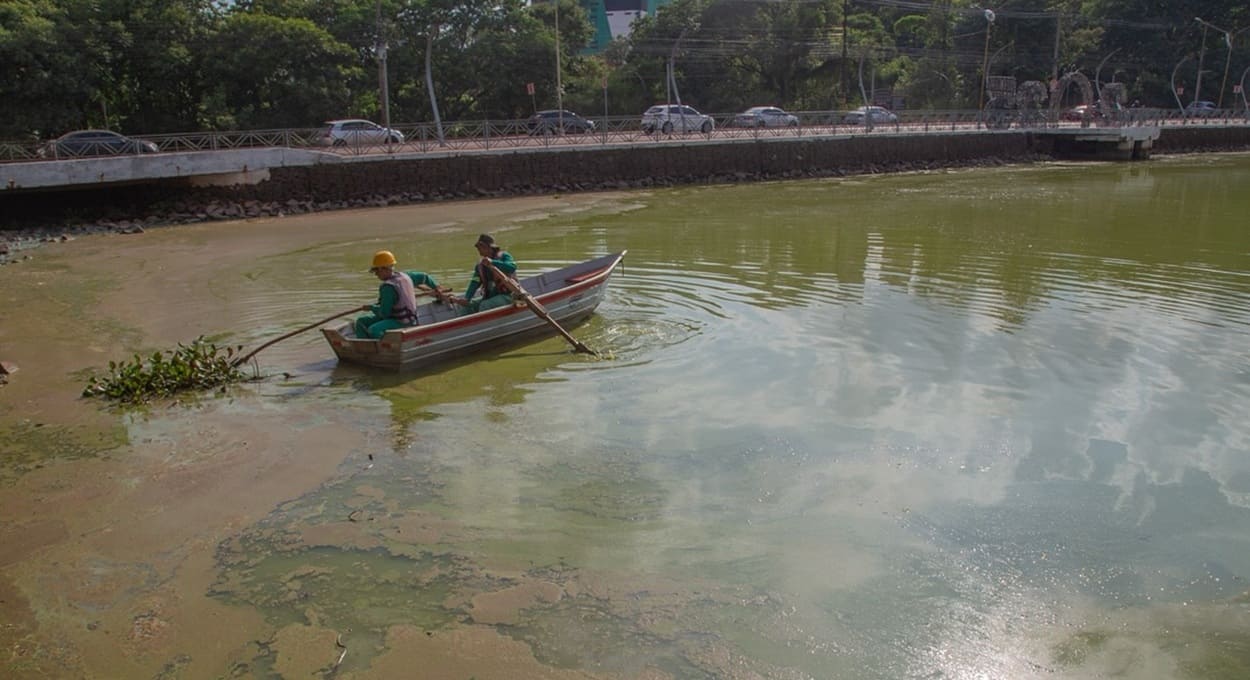 Lago da República fica na área central de Ciudad del Este.