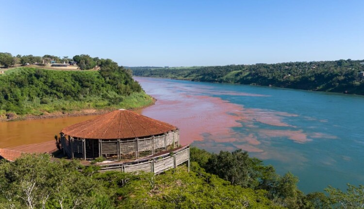 Região é emoldurada por fontes de água como dois grandes rios e um aquífero.