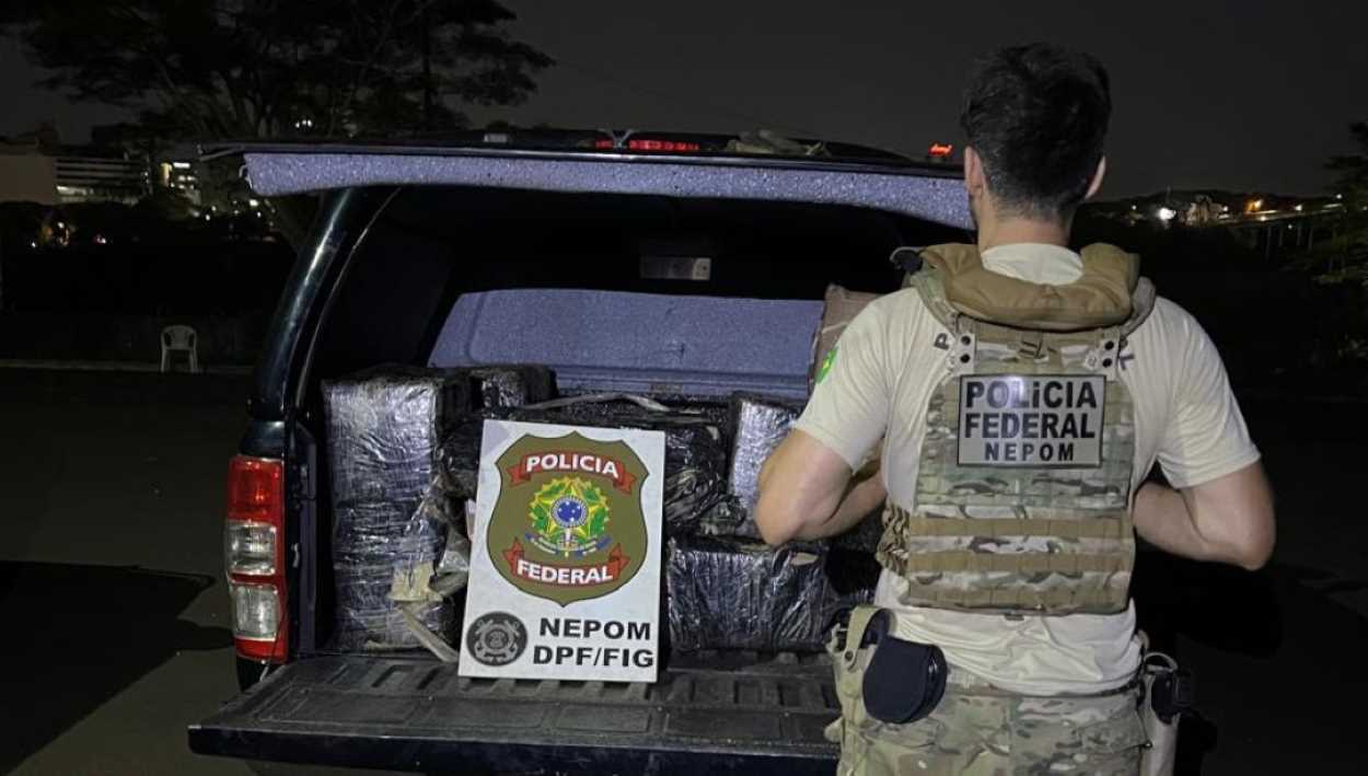 Polícia prende homem com contrabando de eletrônicos na barranca do Rio Paraná