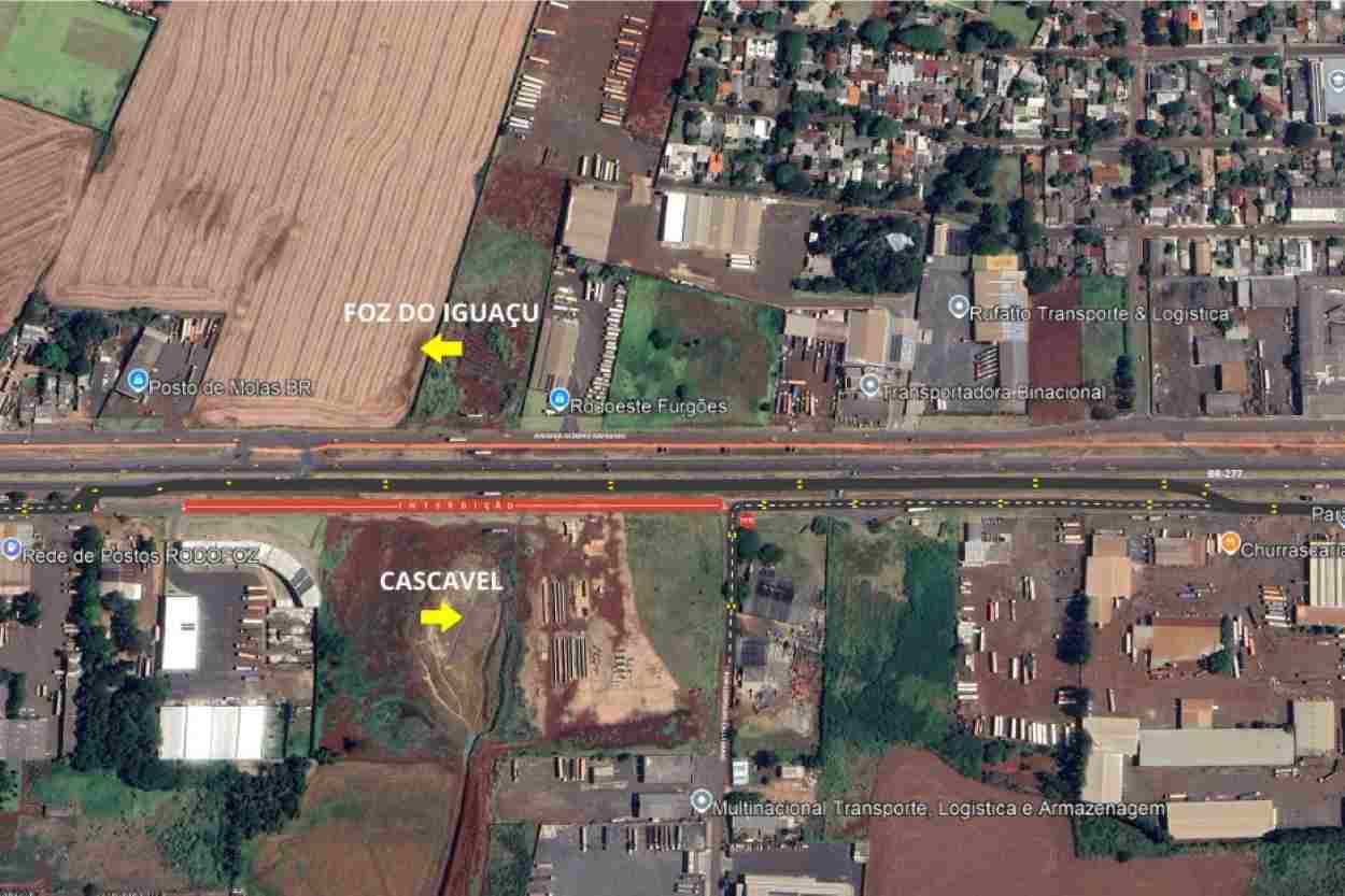 Rua paralela à BR-277 é interditada para obra da Perimetral