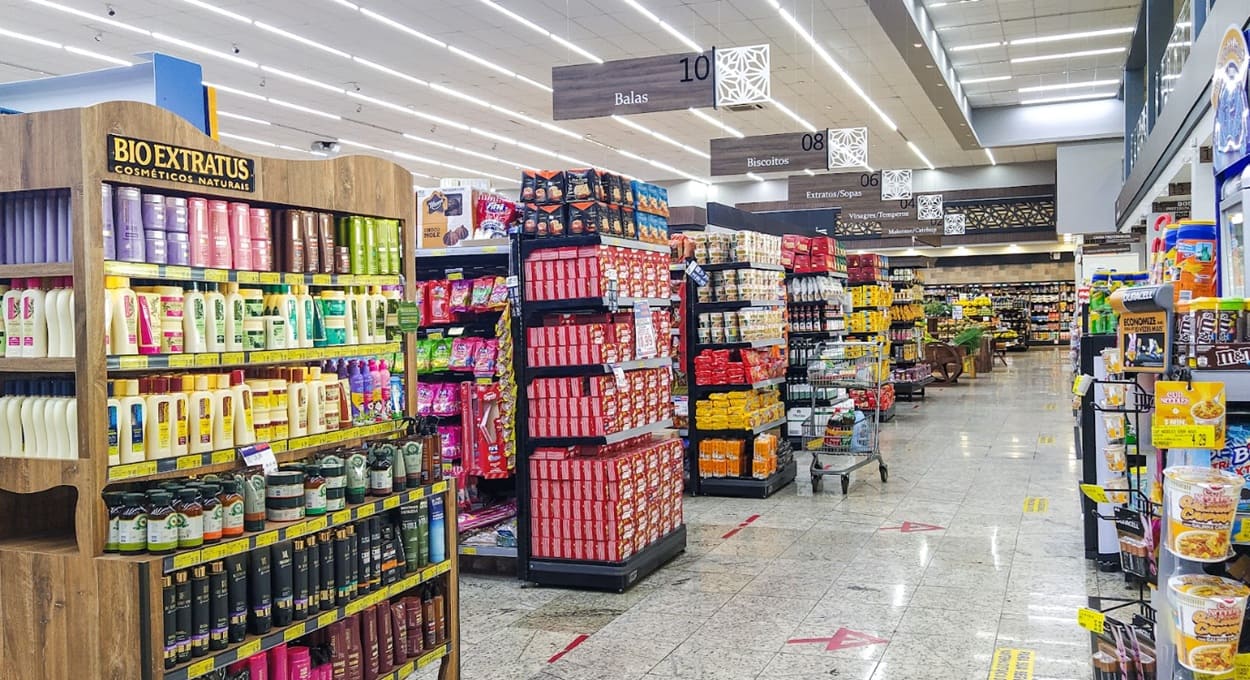 Clientela do Paraguai é frequentadora habitual dos supermercados de Foz do Iguaçu.