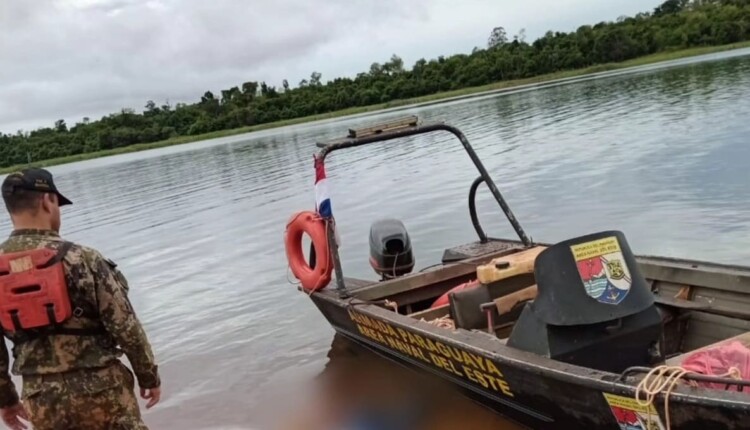 Corpo de um dos dois desaparecidos foi encontrado nesta terça (18) no lago de Itaipu pela Marinha do Paraguai.