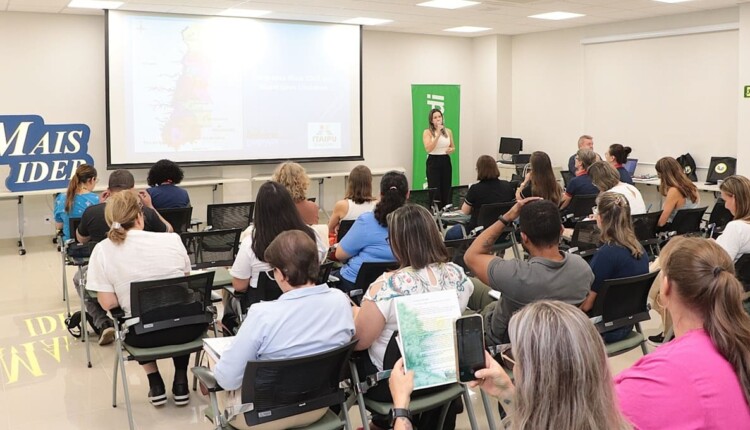 Santa Helena é a sede do Conselho de Desenvolvimento dos Municípios Lindeiros ao lago de Itaipu.