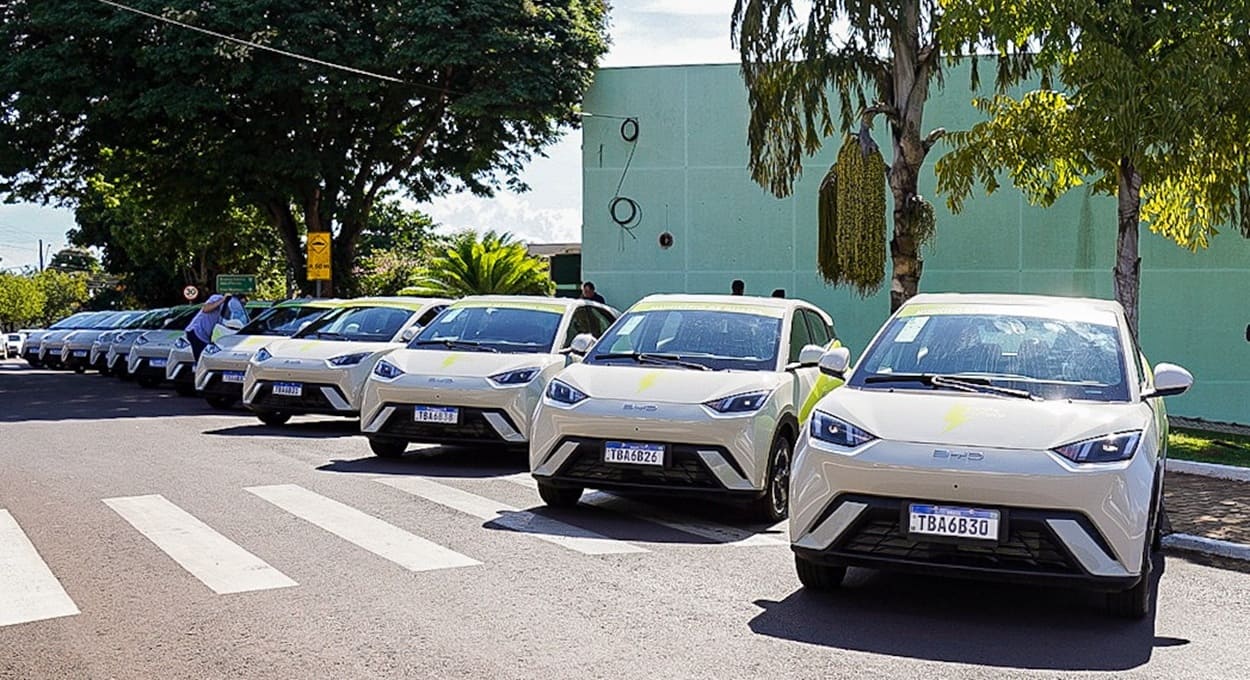 Veículos elétricos adquiridos por Itaipu e entregues ao consórcio intermunicipal.