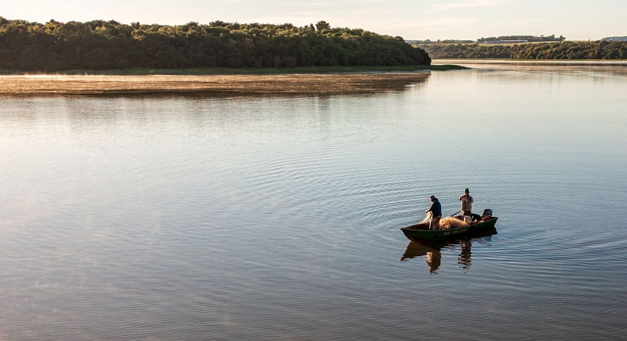 Preservação do ambiente aquático beneficia Itaipu e as comunidades do entorno.