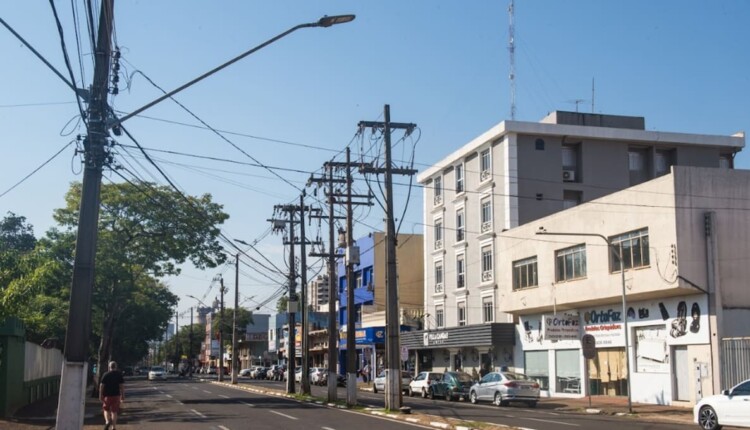 Nos meses de verão, devido ao calor, Foz do Iguaçu é uma das cidades que mais consomem energia no Paraná.