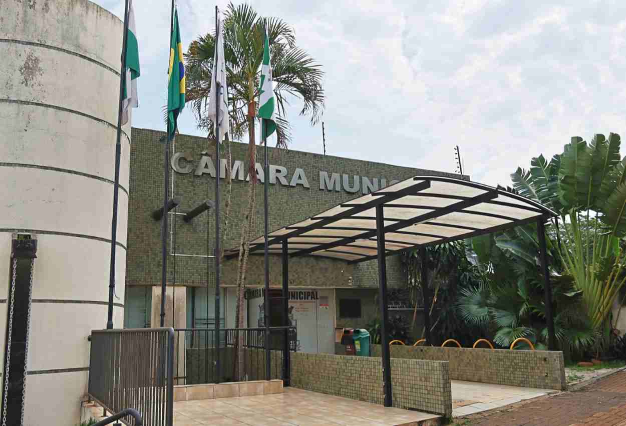 Câmara ‘enterra’ denúncia sobre assessor irregular sem passar pelo plenário