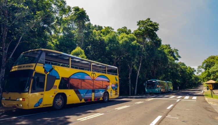 Parque Nacional do Iguaçu é o atrativo mais procurado de Foz do Iguaçu.