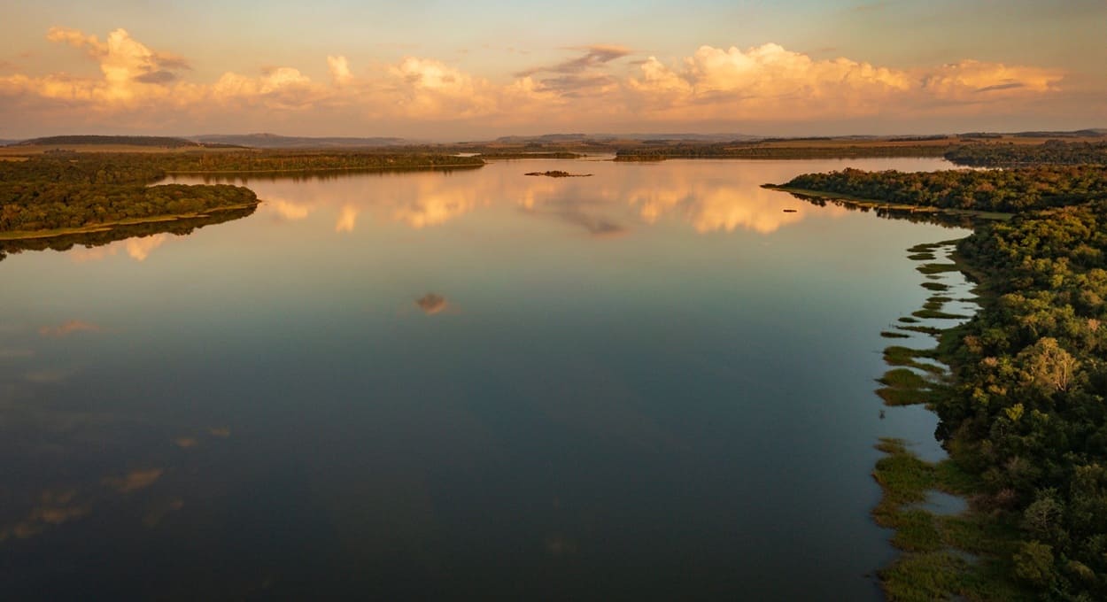 Boa qualidade da água é essencial para Itaipu produzir energia e impulsionar outras atividades.