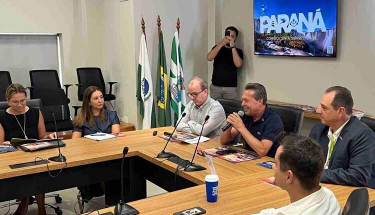 Paraná apresenta resultado do turismo a empresários de Foz do Iguaçu