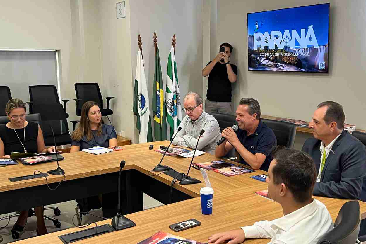 Paraná apresenta resultado do turismo a empresários de Foz do Iguaçu